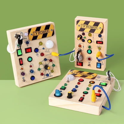 Montessori Busy Board: Das interaktive Licht- & Schalter-Abenteuer aus Holz