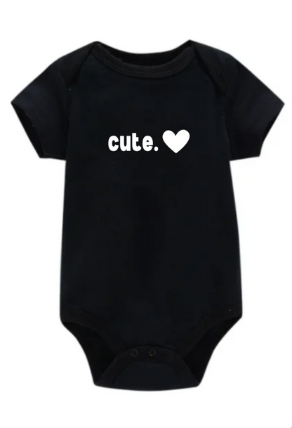 Personalisierbarer Babybody Kurzarm