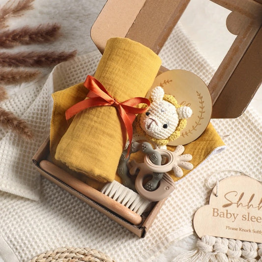 Newborn Geschenkbox Set Löwe